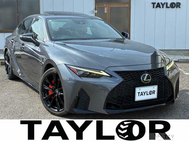 2021 Lexus IS
