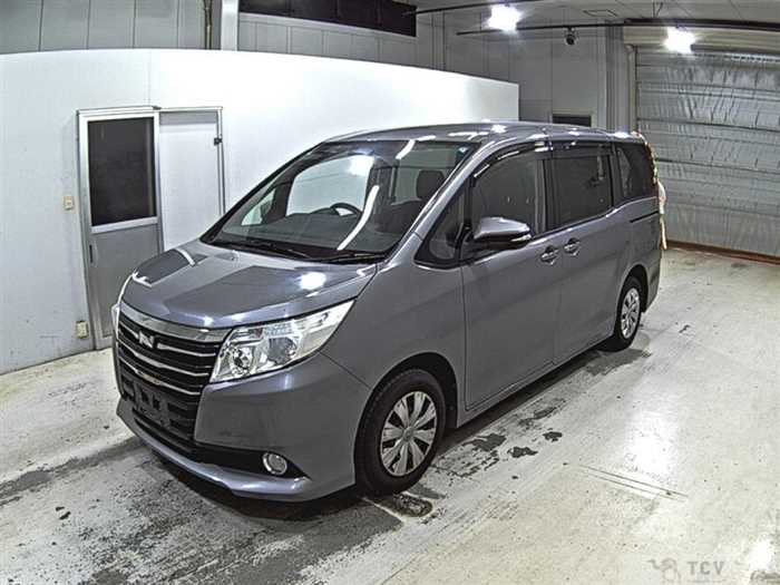 2016 Toyota Noah