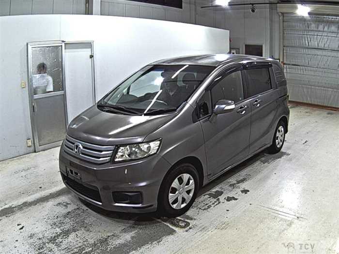 2013 Honda Freed Spike