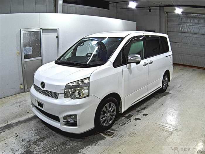 2013 Toyota Voxy