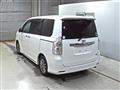2013 Toyota Voxy