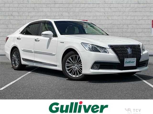2013 Toyota Crown Hybrid