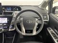 2017 Toyota PRIUS α