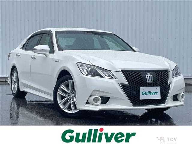 2014 Toyota Crown Hybrid