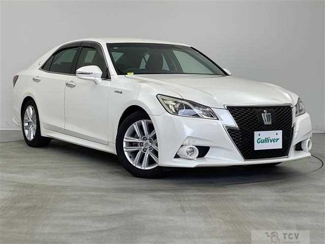 2015 Toyota Crown Hybrid