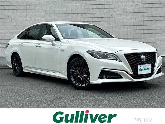 2020 Toyota Crown Hybrid