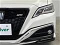 2019 Toyota Crown Hybrid