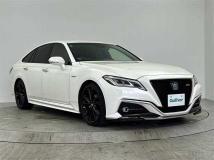 2019 Toyota Crown Hybrid