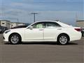 2013 Toyota Crown Royal Series