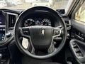 2015 Toyota Crown Hybrid