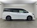 2017 Toyota Voxy