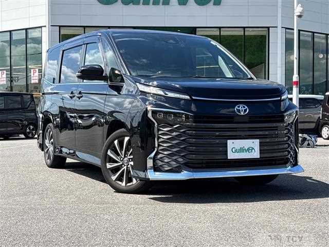 2023 Toyota Voxy