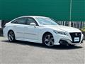 2019 Toyota Crown Hybrid
