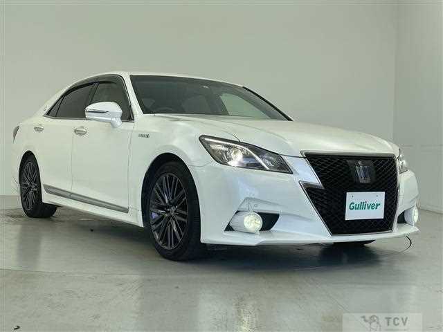 2015 Toyota Crown Hybrid