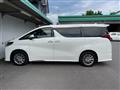 2022 Toyota Alphard Hybrid