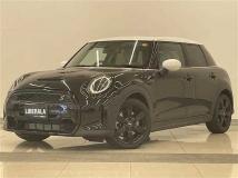 2022 BMW MINI