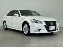 2013 Toyota Crown Hybrid