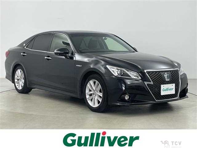 2013 Toyota Crown Hybrid