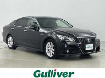 2013 Toyota Crown Hybrid