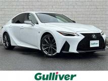 2021 Lexus IS