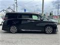 2024 Toyota Alphard Hybrid