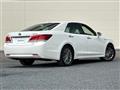 2013 Toyota Crown Hybrid