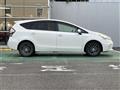 2011 Toyota PRIUS α