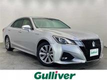 2015 Toyota Crown Hybrid