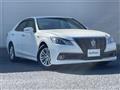 2015 Toyota Crown Hybrid