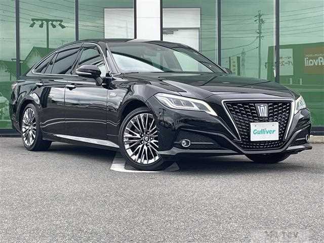 2019 Toyota Crown Hybrid