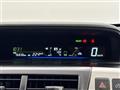 2011 Toyota PRIUS α