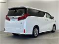 2018 Toyota Alphard Hybrid