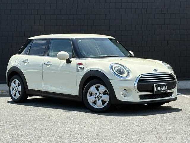 2018 BMW MINI