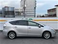 2013 Toyota PRIUS α