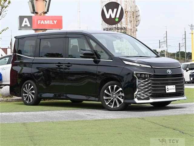 2023 Toyota Voxy