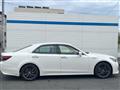 2018 Toyota Crown Hybrid