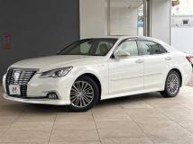 2018 Toyota Crown Hybrid