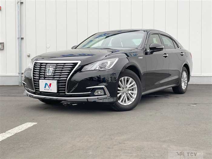2016 Toyota Crown Hybrid