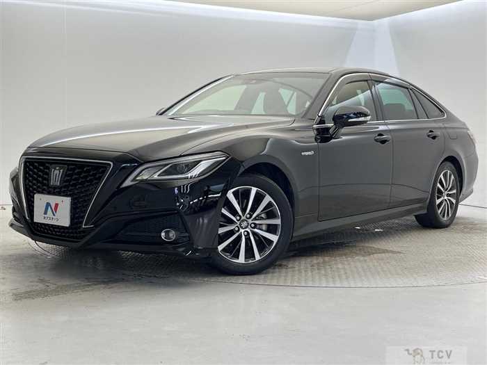 2019 Toyota Crown Hybrid