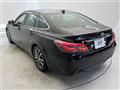 2019 Toyota Crown Hybrid