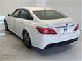 2018 Toyota Crown Hybrid