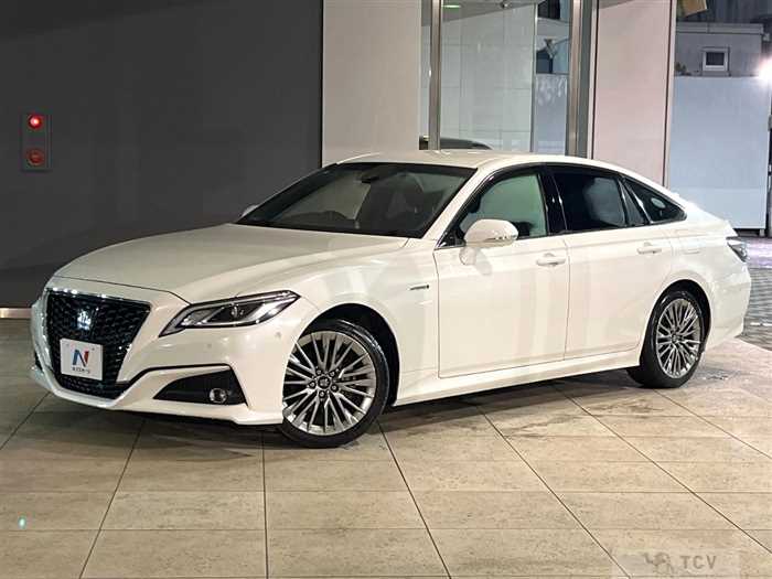 2018 Toyota Crown Hybrid