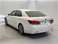 2016 Toyota Crown Majesta