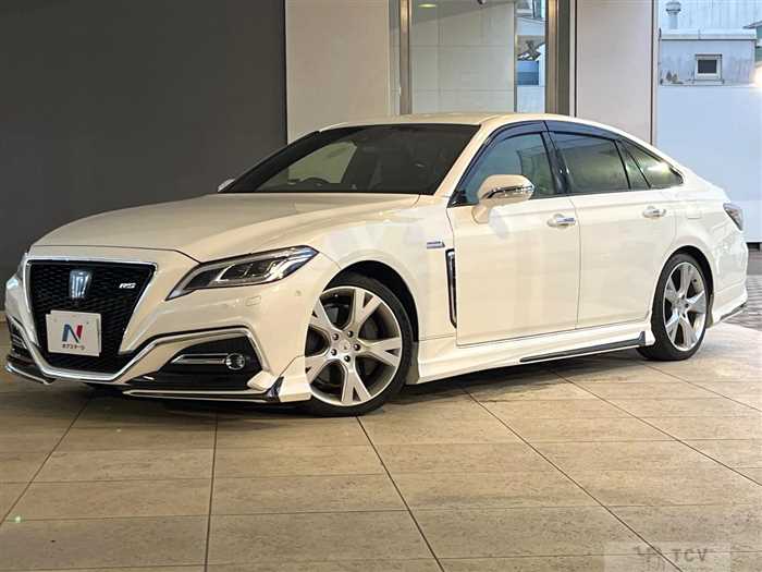 2018 Toyota Crown Hybrid