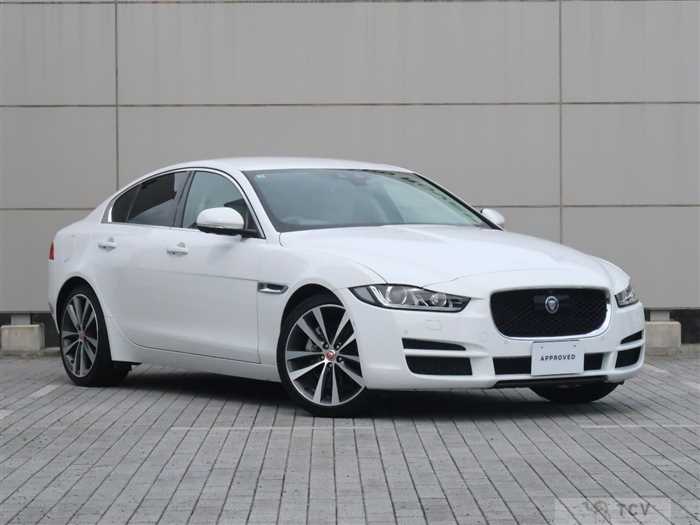 2016 Jaguar XE