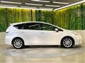 2013 Toyota PRIUS α