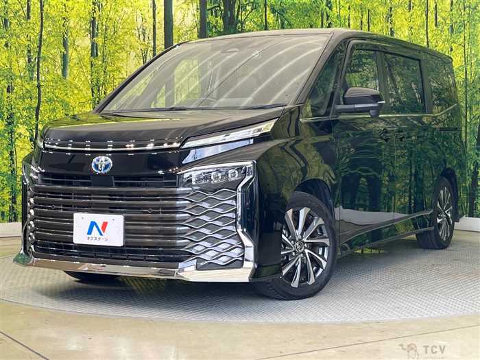 2022 Toyota Voxy