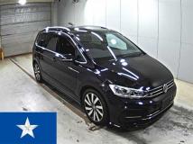 2017 Volkswagen Golf Touran