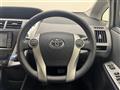 2011 Toyota PRIUS α