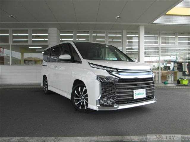 2023 Toyota Voxy